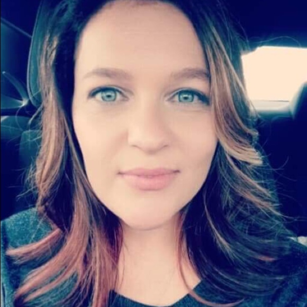 Meet your Posher, Tiffany